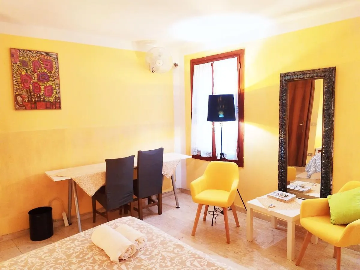 Guest house Two Steps From Rialto Bridge Hotel Venice