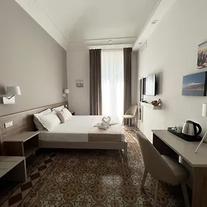 nove-volte-bb.taorminaitalyhotels.com/