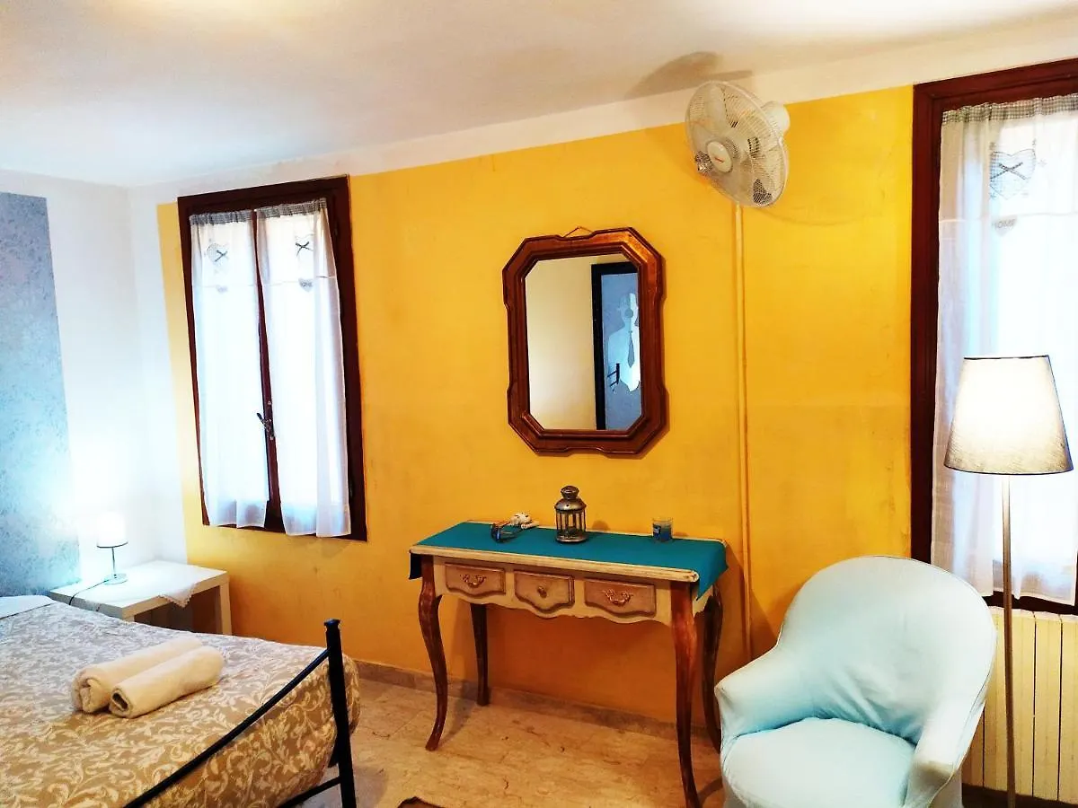 Hotel Two Steps From Rialto Bridge Venedig